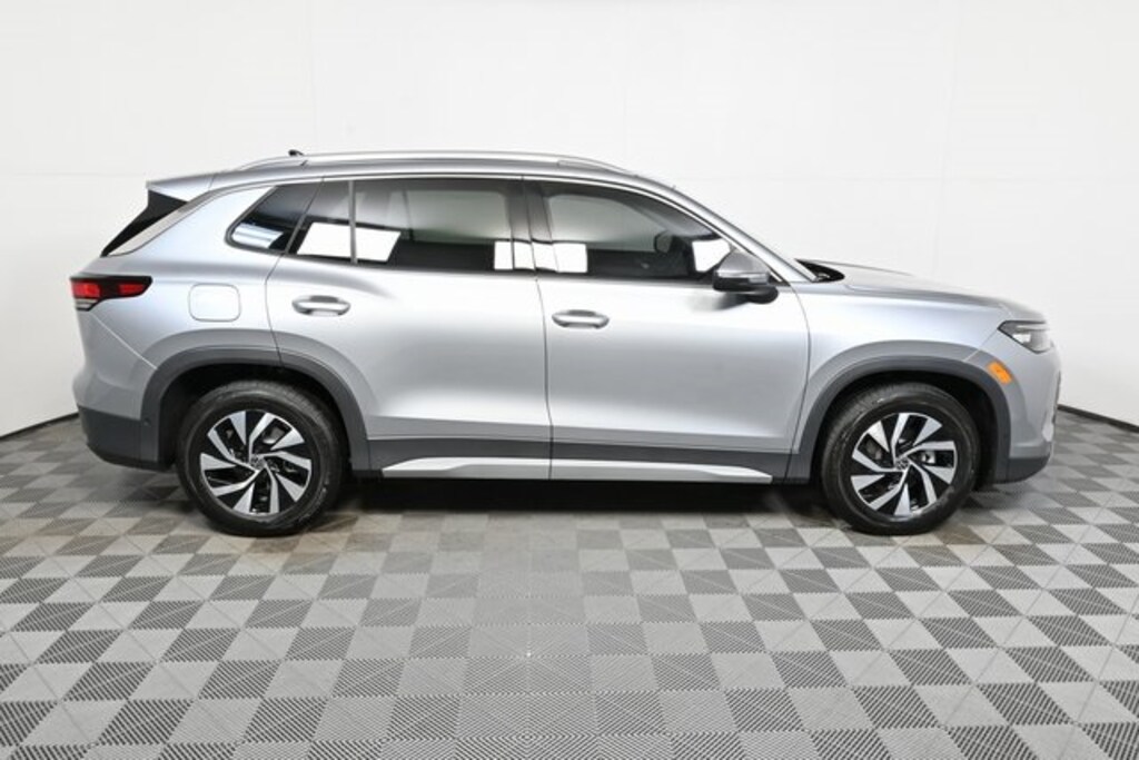 New 2026 Volkswagen Tiguan 2.0T S SUV