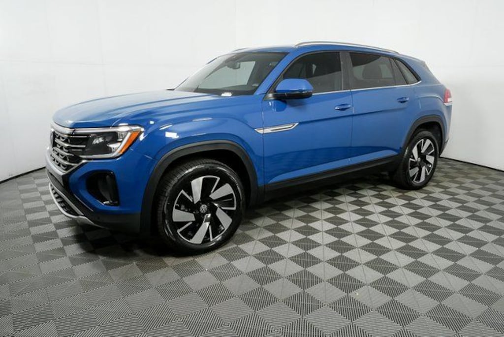 New 2026 Volkswagen Atlas Cross Sport 2.0T SE w/Technology SUV