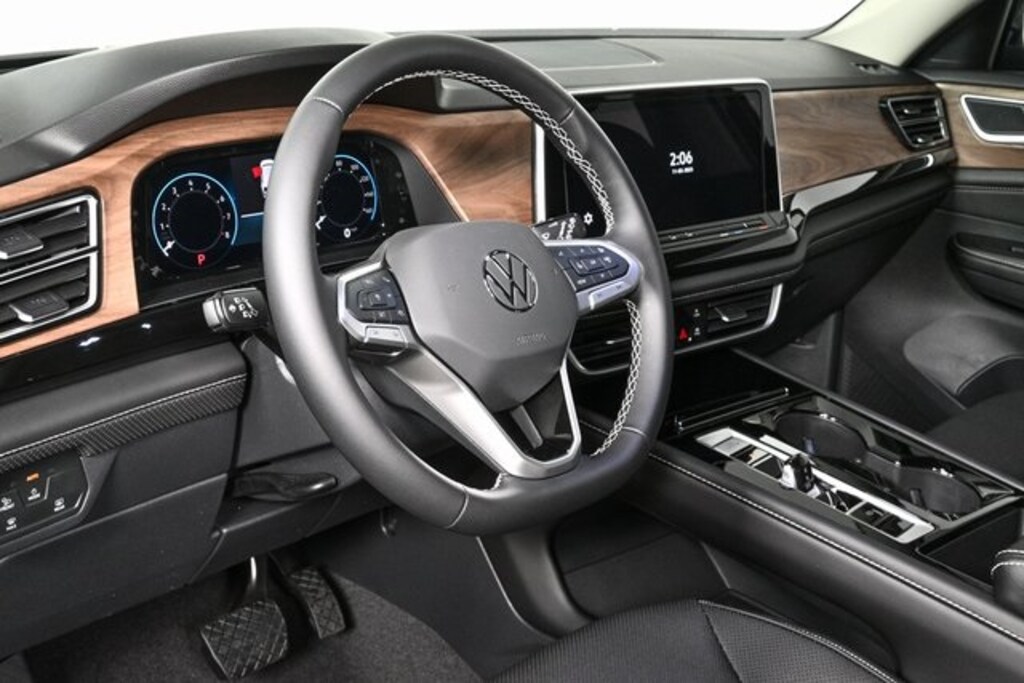 New 2026 Volkswagen Atlas 2.0T SE w/Technology SUV