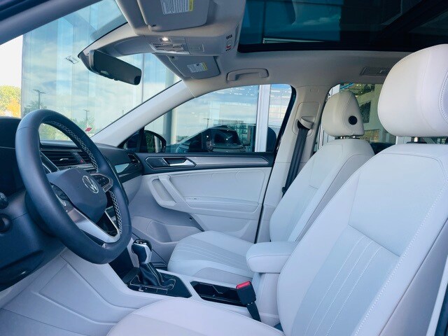 2024 Volkswagen Tiguan SE Wolfsburg Edition photo 3