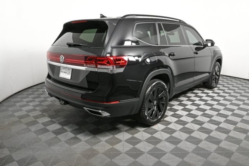New 2026 Volkswagen Atlas 2.0T SE w/Technology SUV