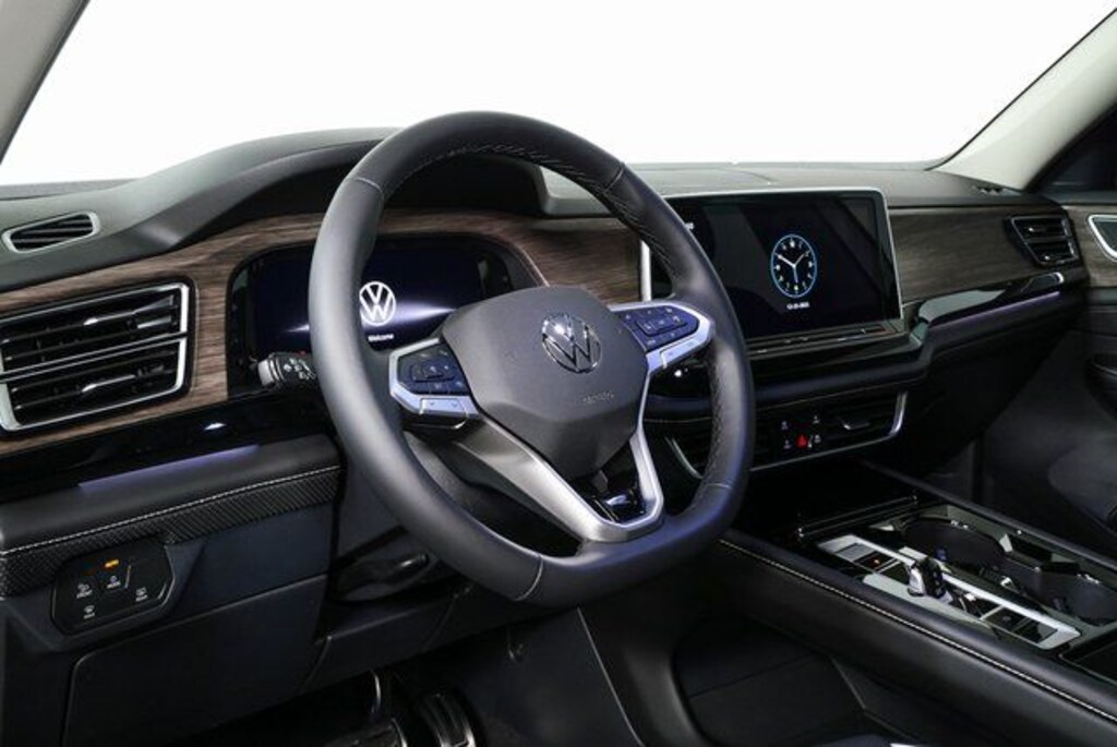 New 2026 Volkswagen Atlas 2.0T SEL Premium R-Line SUV