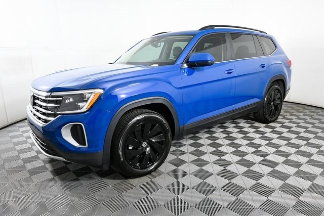 2025 Volkswagen Atlas SE Technology photo 3