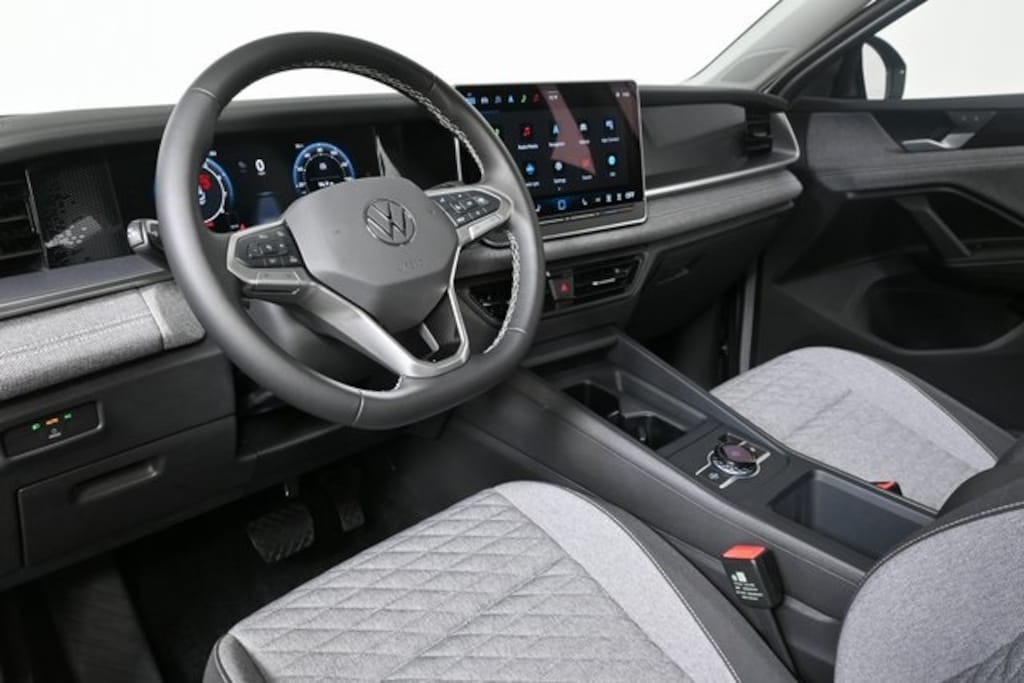 New 2025 Volkswagen Tiguan 2.0T S SUV