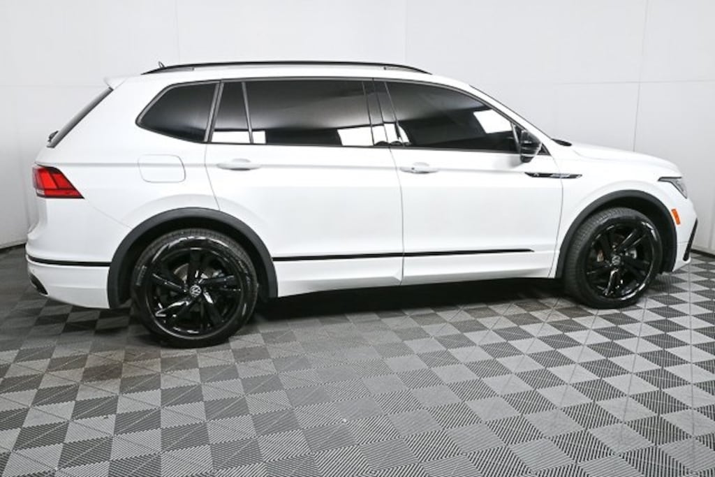 Certified 2024 Volkswagen Tiguan 2.0T SE R-Line Black SUV