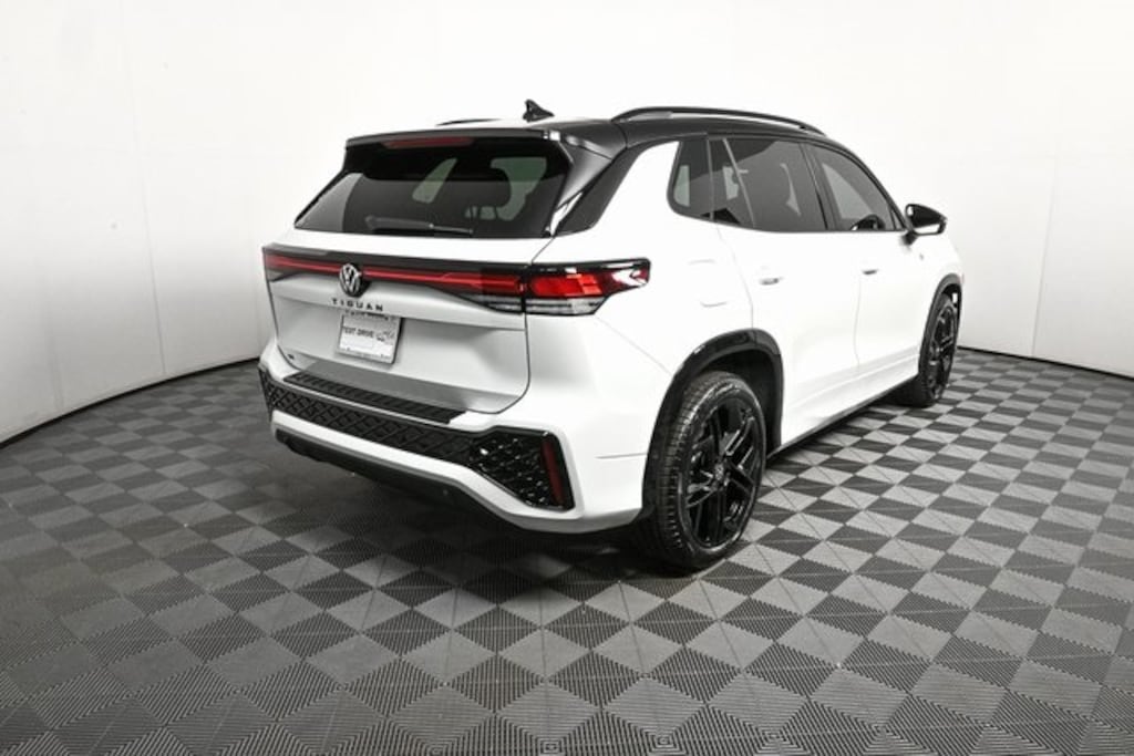 New 2025 Volkswagen Tiguan 2.0T SE R-Line Black SUV