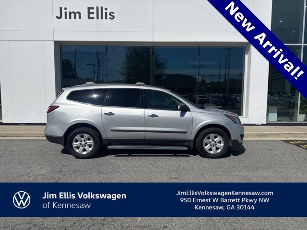 Used 2017 Chevrolet Traverse LS SUV