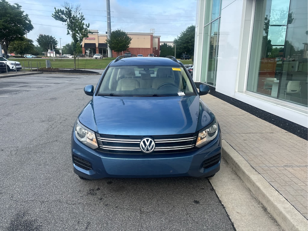 Used 2017 Volkswagen Tiguan Limited 2.0T SUV