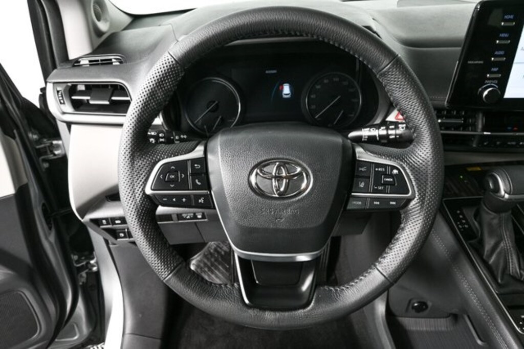 Used 2024 Toyota Sienna Limited 7 Passenger Van Passenger Van
