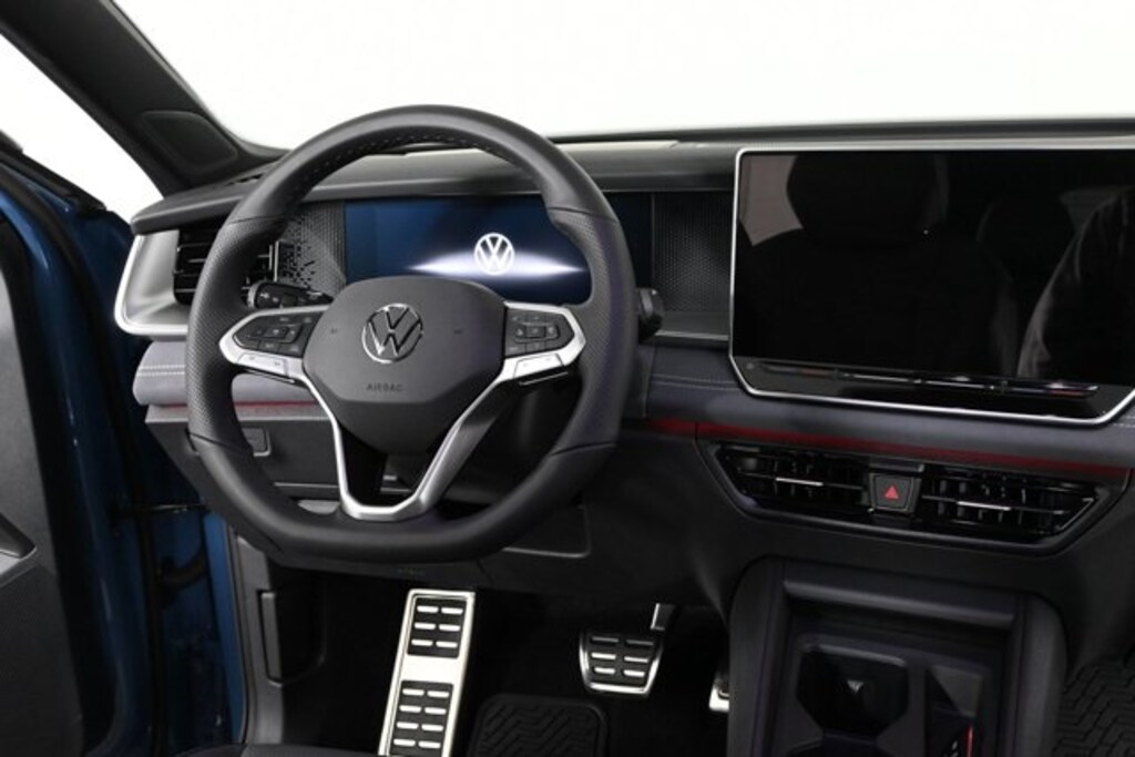 New 2026 Volkswagen Tiguan 2.0T SE SUV