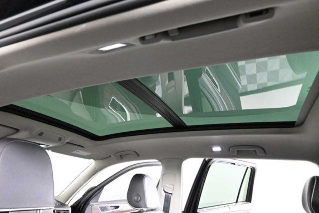 New 2026 Volkswagen Atlas 2.0T SEL Premium R-Line SUV