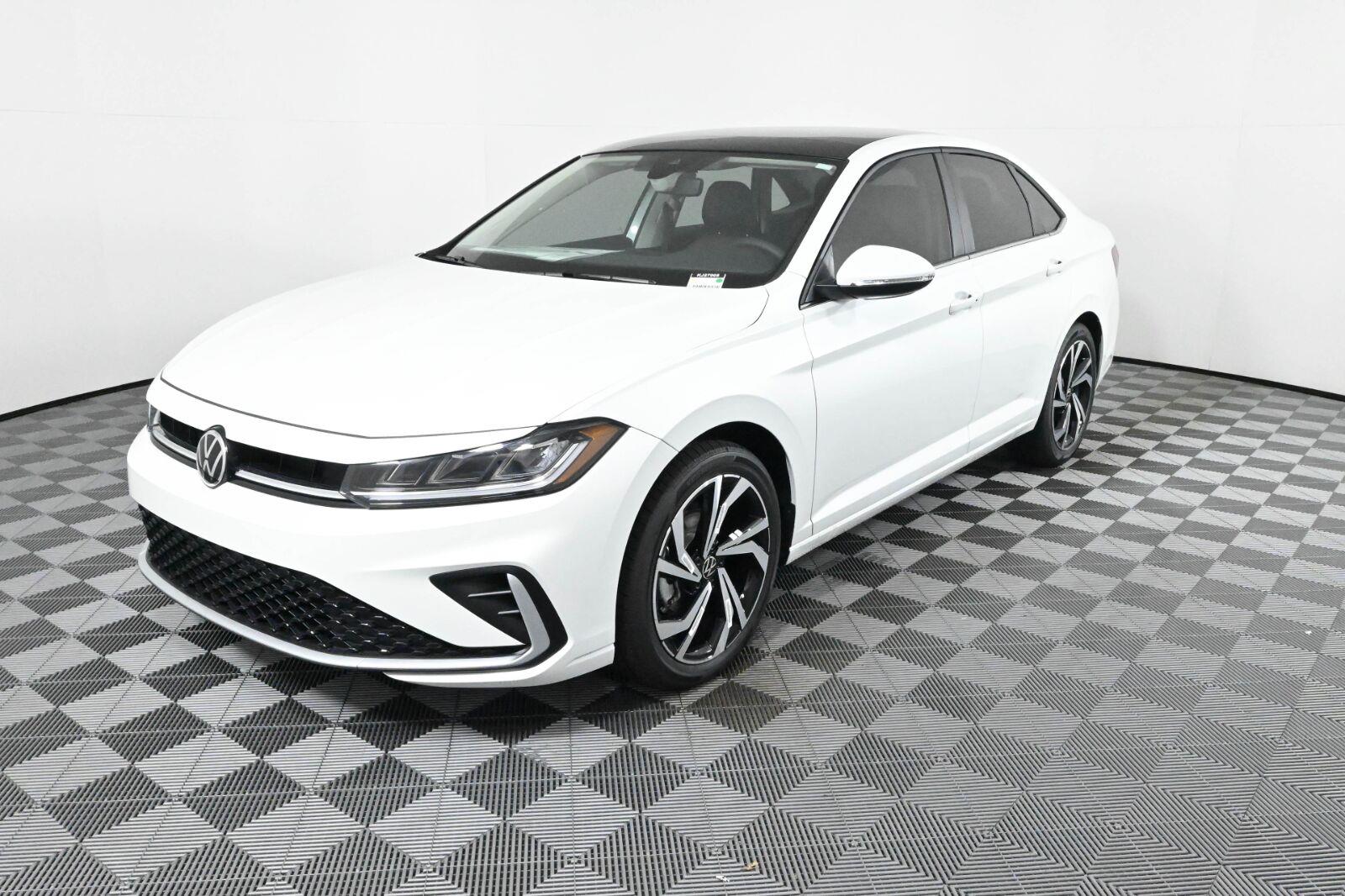 New 2027 Volkswagen Jetta SEL Sedan