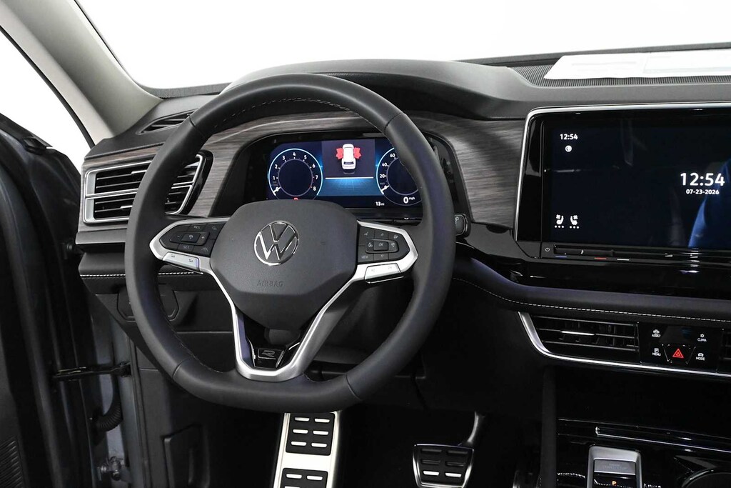New 2026 Volkswagen Atlas 2.0T SEL Premium R-Line SUV