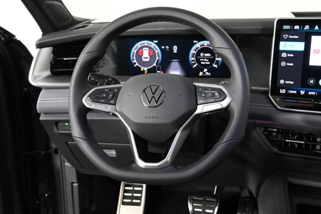 New 2025 Volkswagen Tiguan 2.0T SE R-Line Black SUV