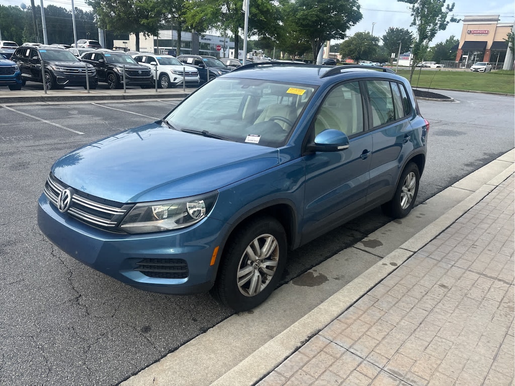 Used 2017 Volkswagen Tiguan Limited 2.0T SUV