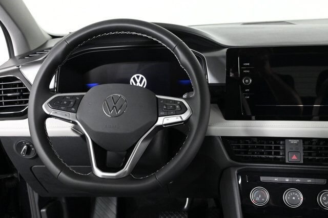 2025 Volkswagen Taos S photo 3