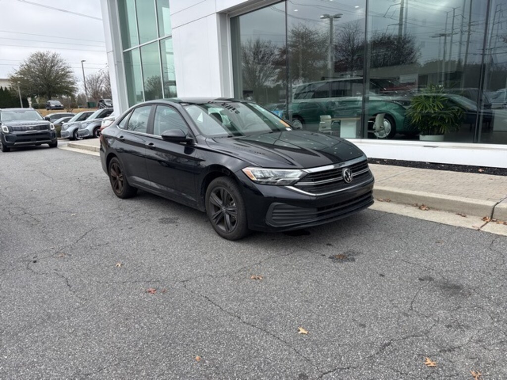 Certified 2023 Volkswagen Jetta 1.5T SE Sedan