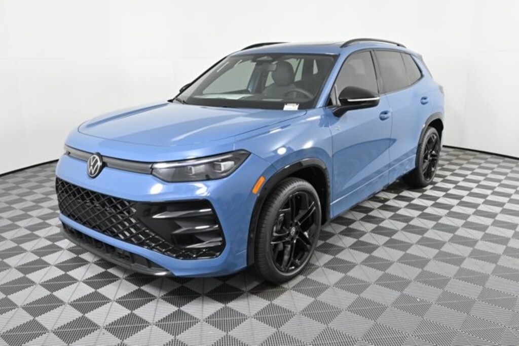 New 2026 Volkswagen Tiguan 2.0T SE SUV