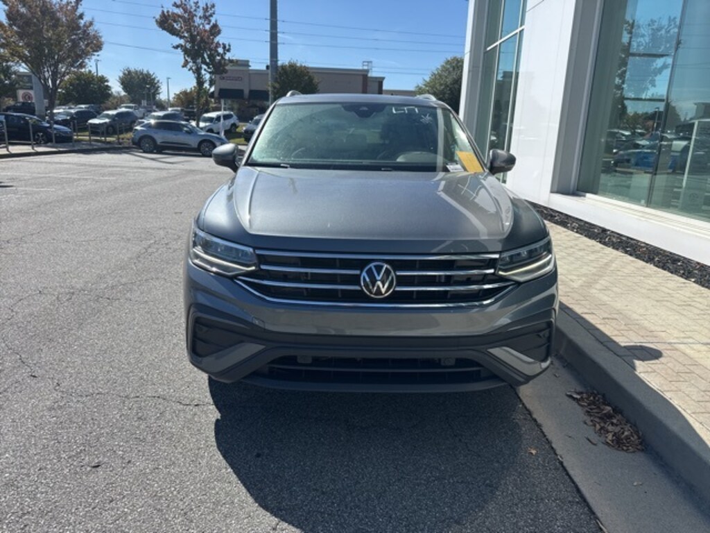 Certified 2023 Volkswagen Tiguan 2.0T SE SUV