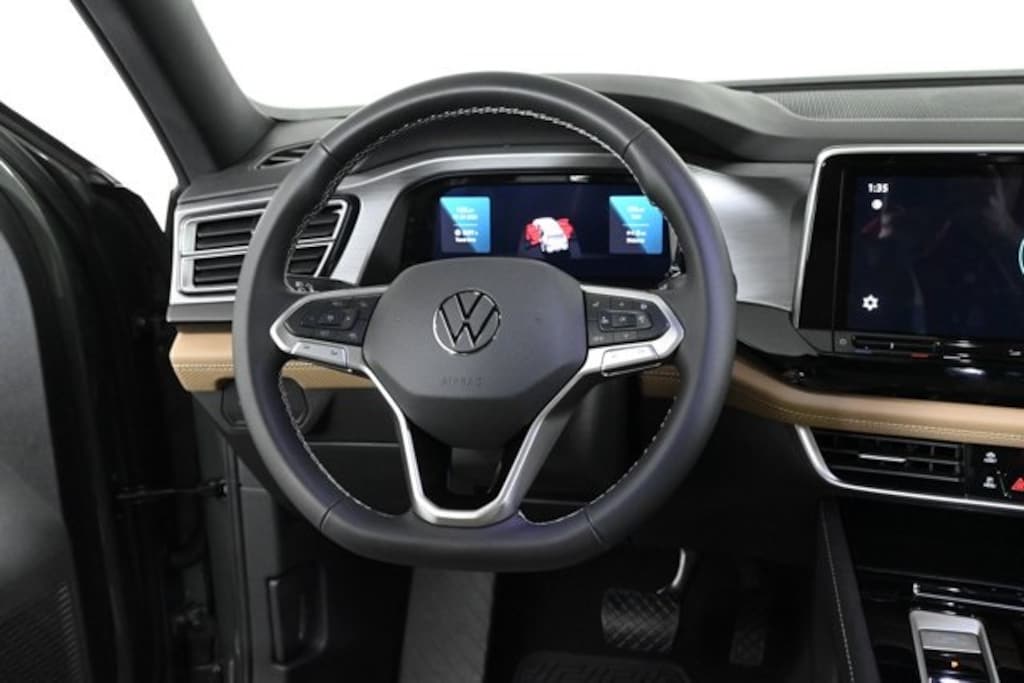 New 2026 Volkswagen Atlas Cross Sport 2.0T SE w/Technology SUV