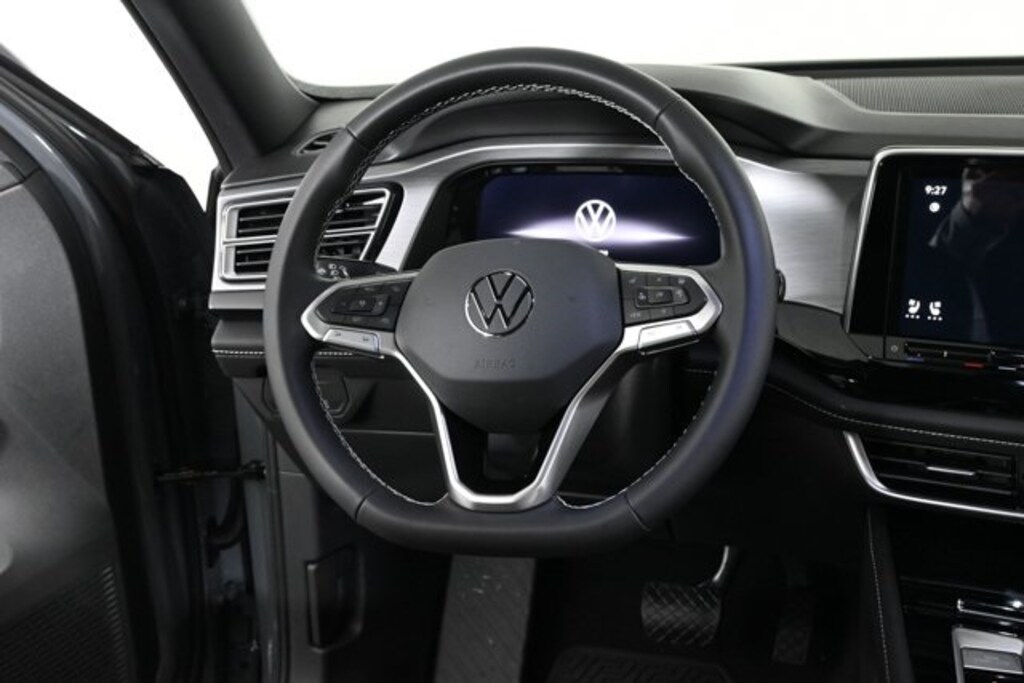 New 2026 Volkswagen Atlas Cross Sport 2.0T SE w/Technology SUV