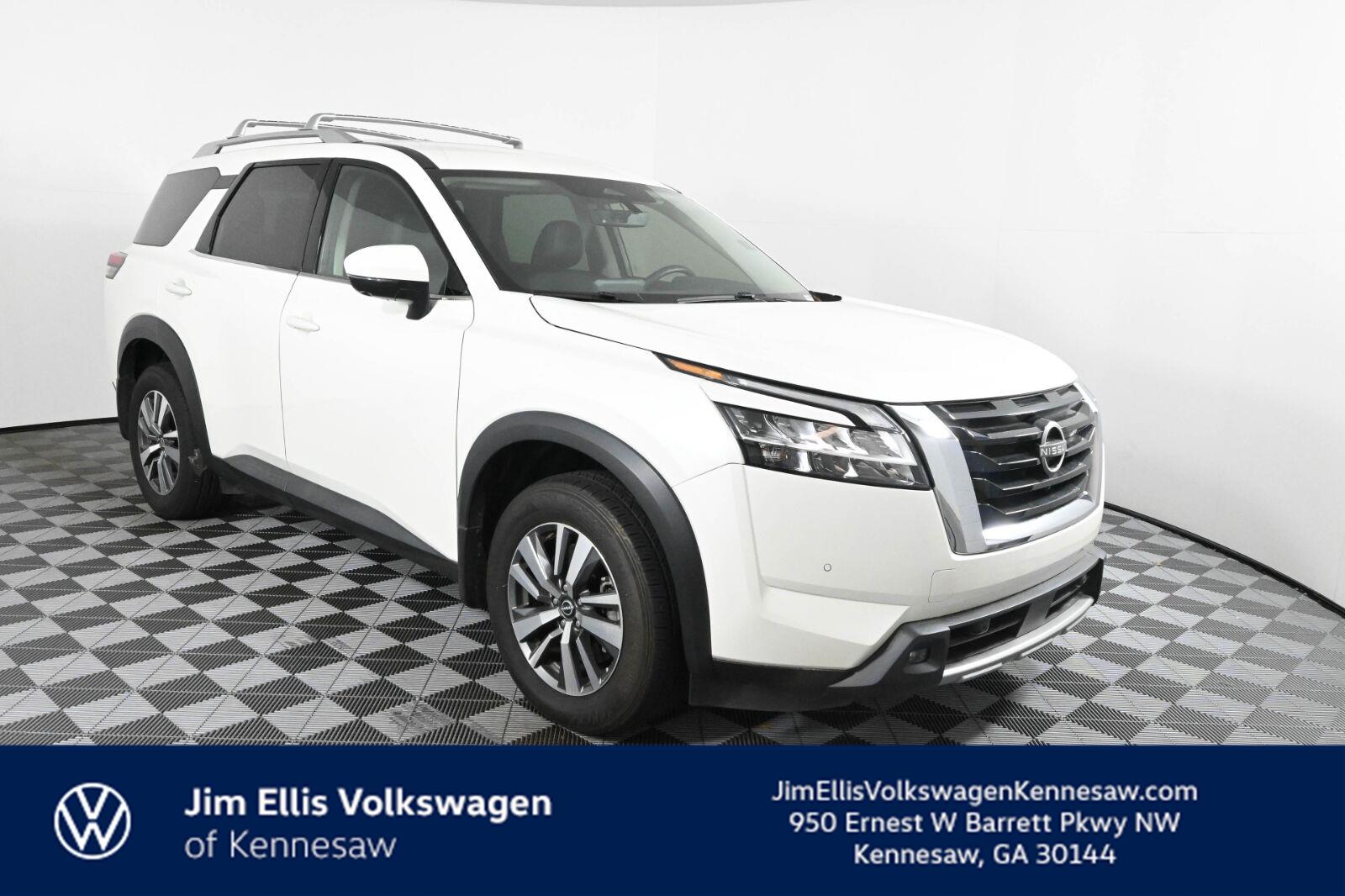 Used 2024 Nissan Pathfinder SL SUV