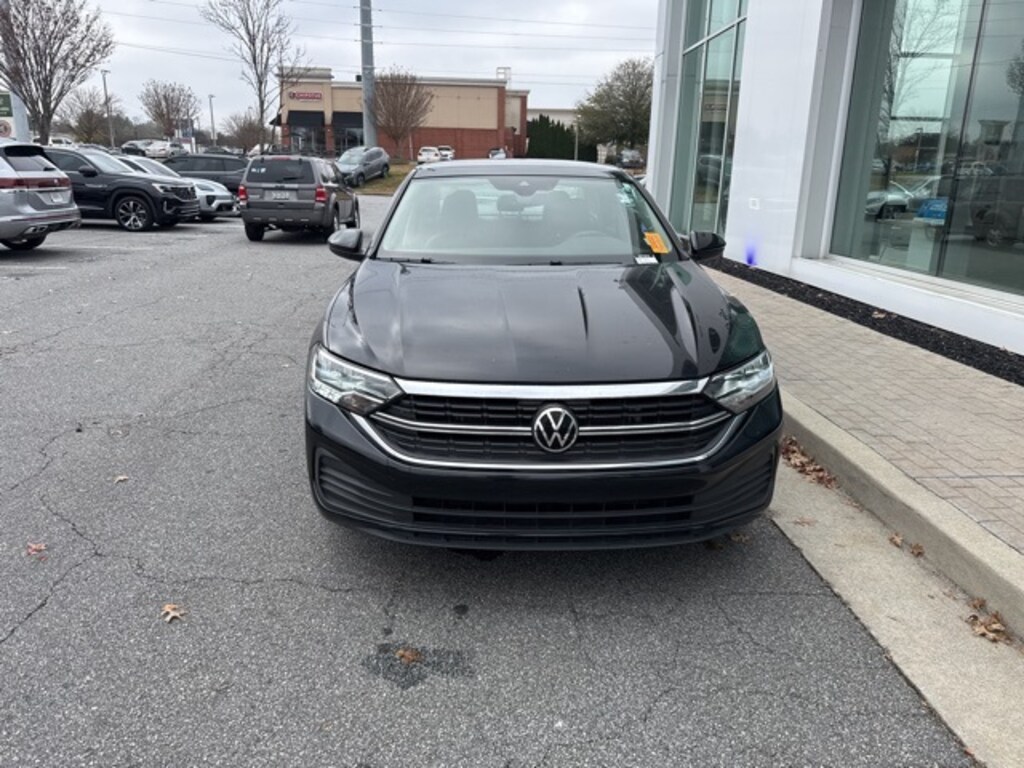 Certified 2023 Volkswagen Jetta 1.5T SE Sedan