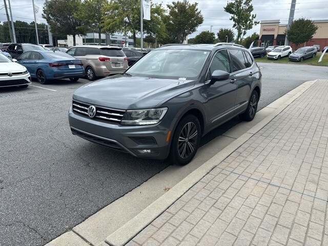 2018 Volkswagen Tiguan SEL photo 3