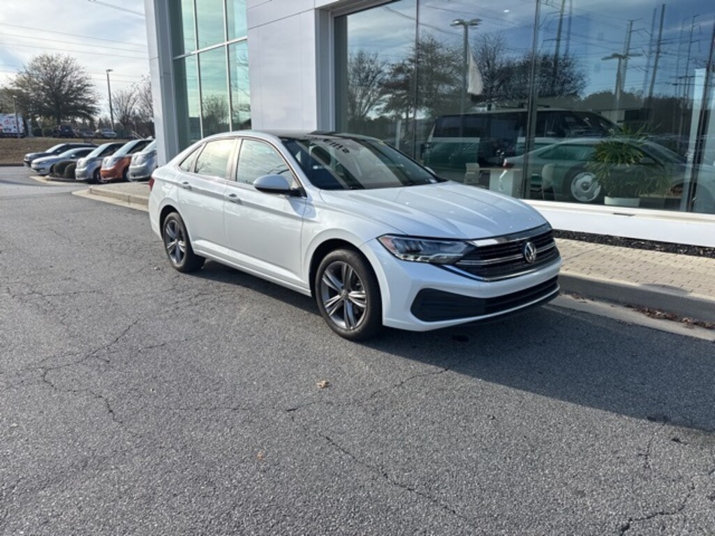 Used 2023 Volkswagen Jetta 1.5T SE Sedan