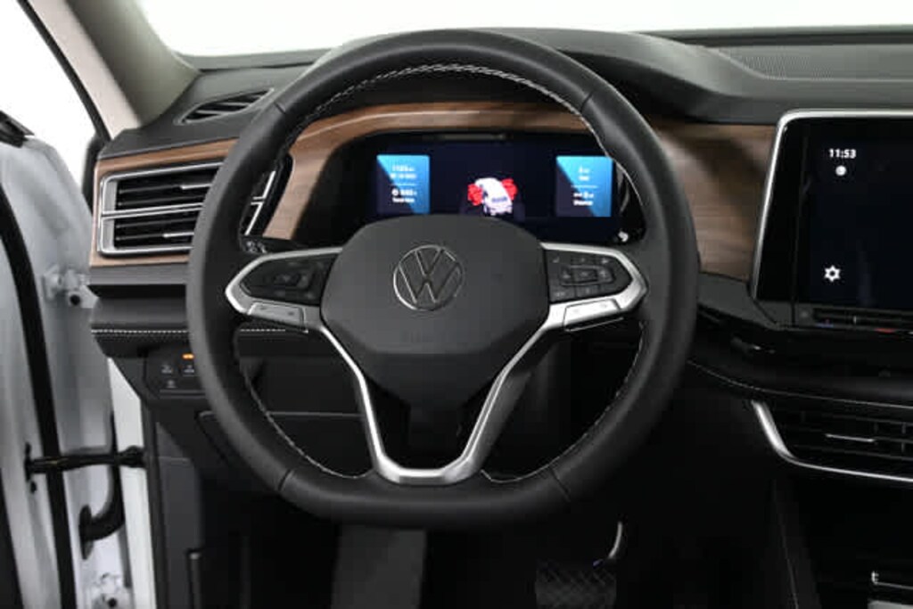 New 2026 Volkswagen Atlas SE w/Technology SUV