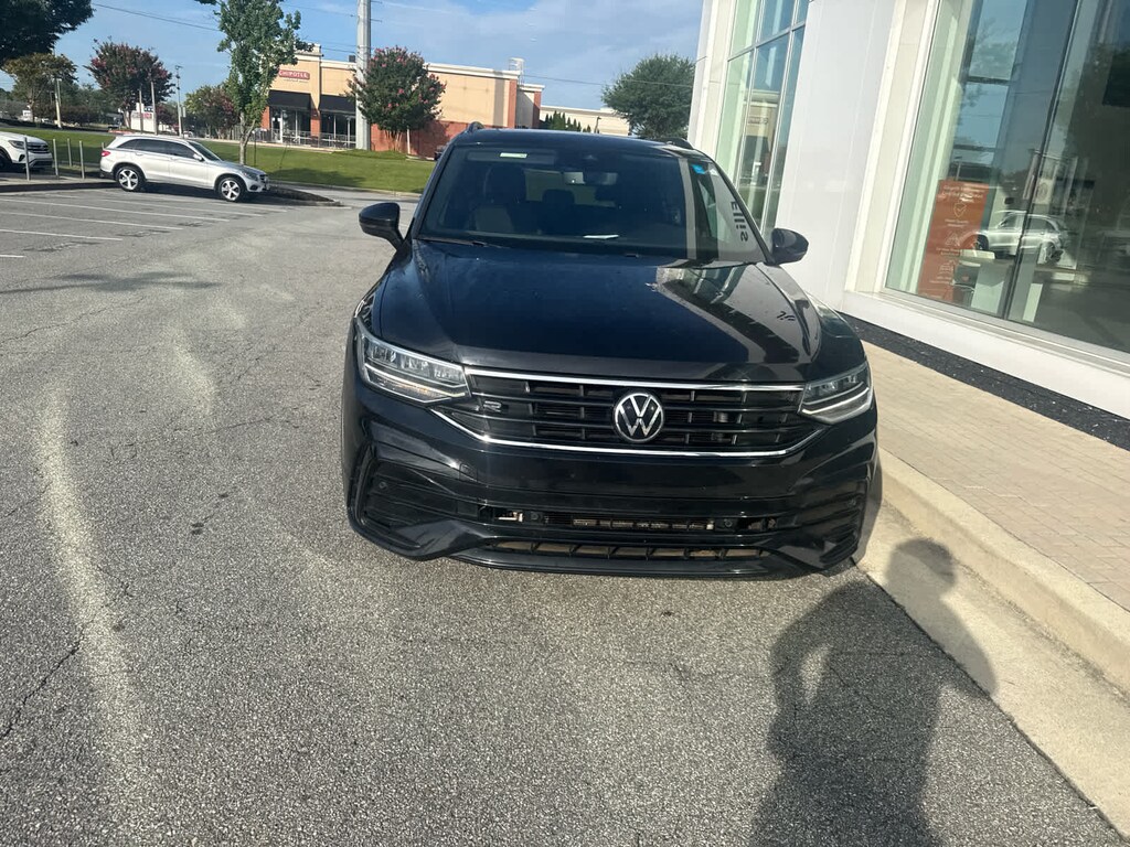Certified 2023 Volkswagen Tiguan 2.0T SE R-Line Black SUV