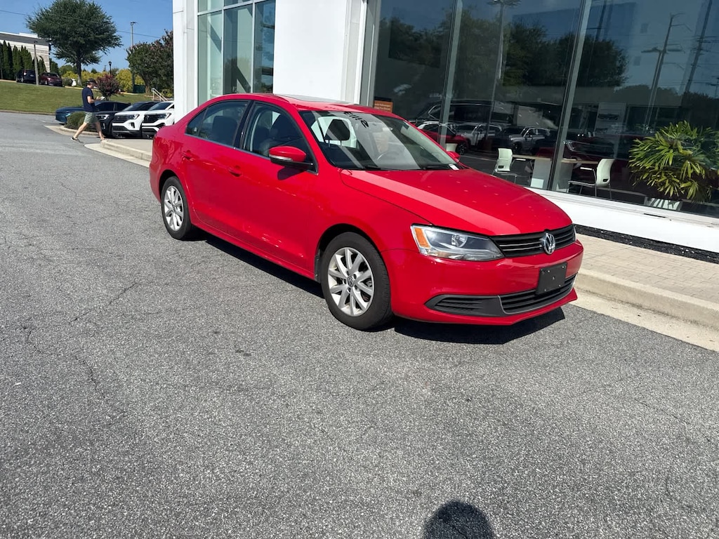 Used 2014 Volkswagen Jetta 1.8T SE w/Connectivity/Sunroof Sedan