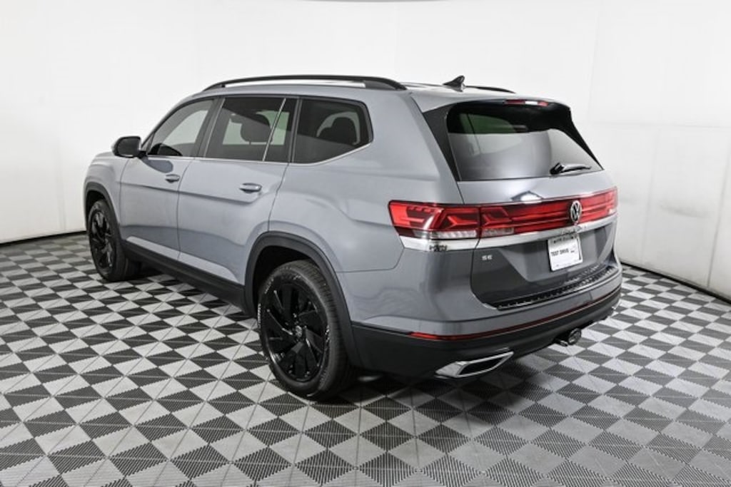 New 2026 Volkswagen Atlas 2.0T SE w/Technology SUV