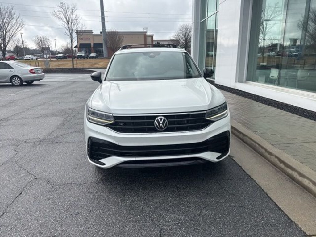Certified 2022 Volkswagen Tiguan 2.0T SE R-Line Black SUV