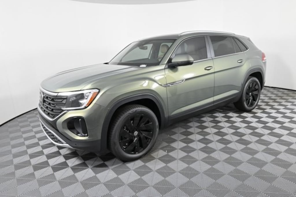 New 2026 Volkswagen Atlas Cross Sport 2.0T SE w/Technology SUV