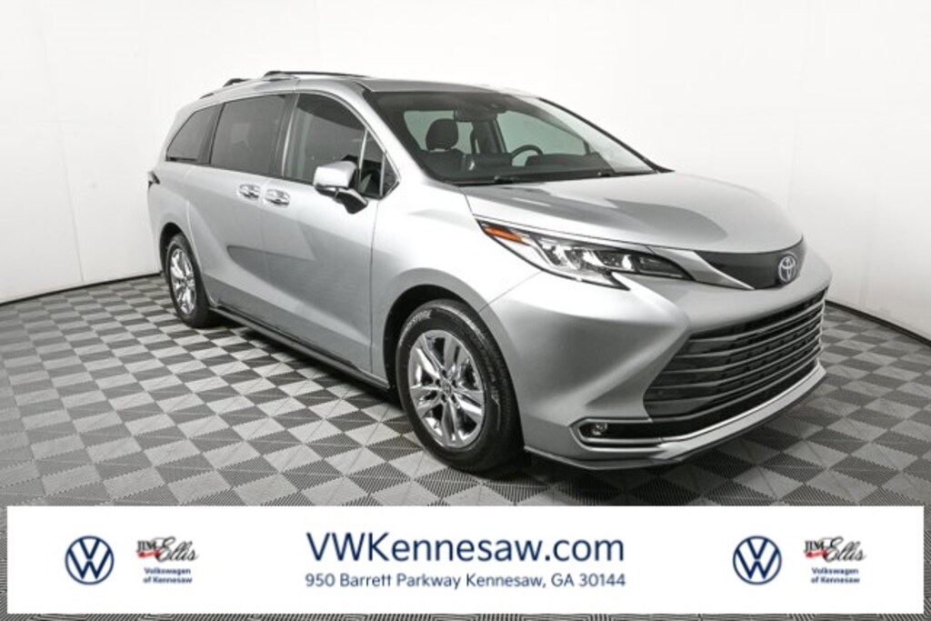 Used 2024 Toyota Sienna Limited 7 Passenger Van Passenger Van