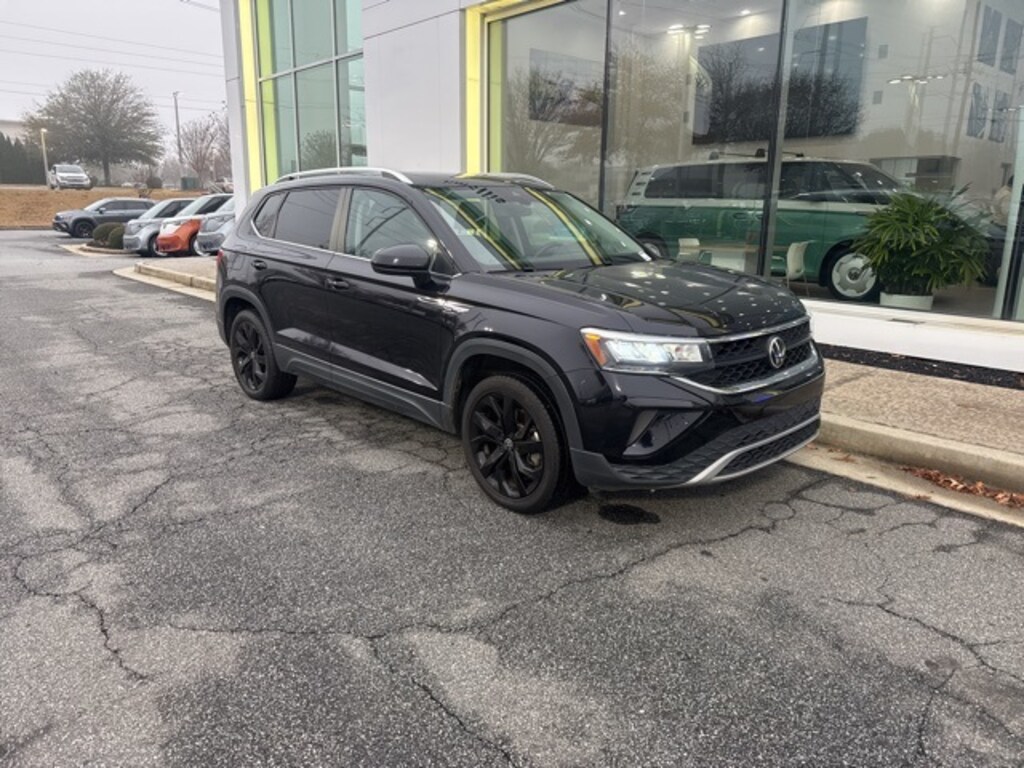 Used 2022 Volkswagen Taos 1.5T SE SUV