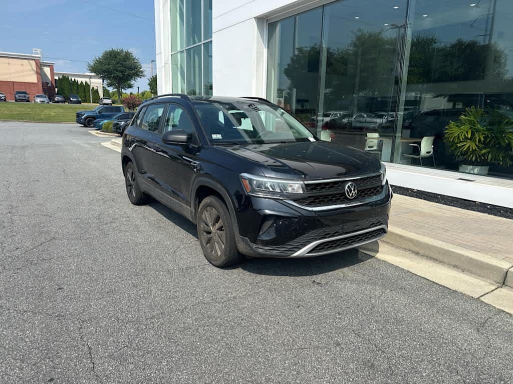 New 2022 Volkswagen Taos 1.5T S 4MOTION SUV