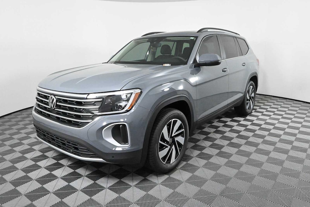 New 2026 Volkswagen Atlas SE w/Technology SUV