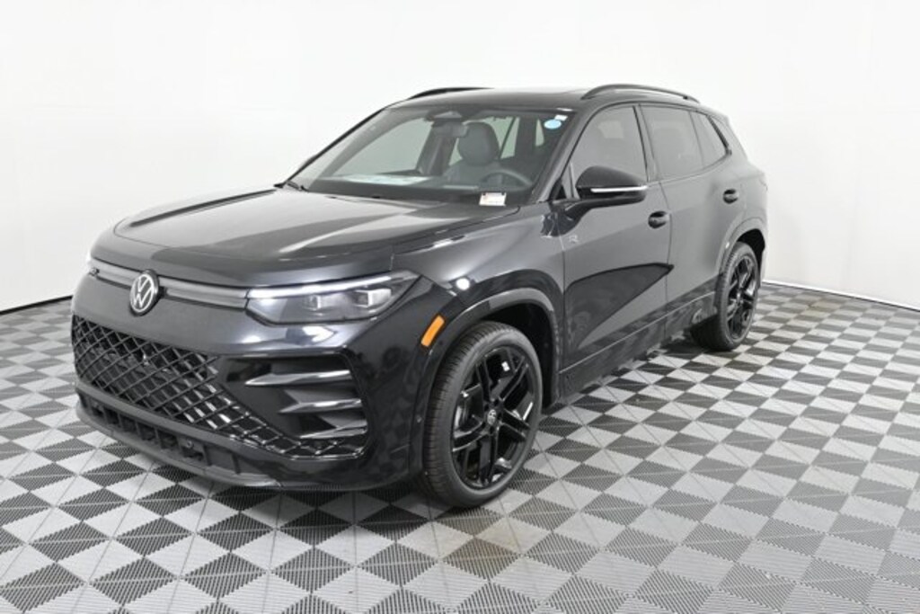 New 2026 Volkswagen Tiguan 2.0T SE SUV