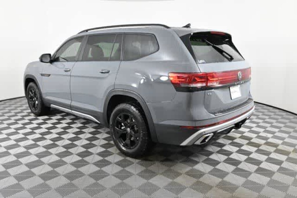 New 2026 Volkswagen Atlas 2.0T Peak Edition SUV
