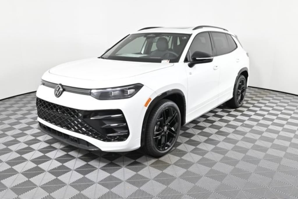 New 2025 Volkswagen Tiguan 2.0T SE R-Line Black SUV