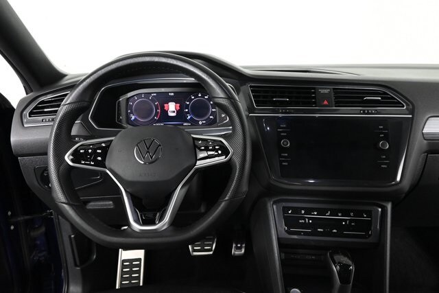 2022 Volkswagen Tiguan SEL Premium R-Line photo 2