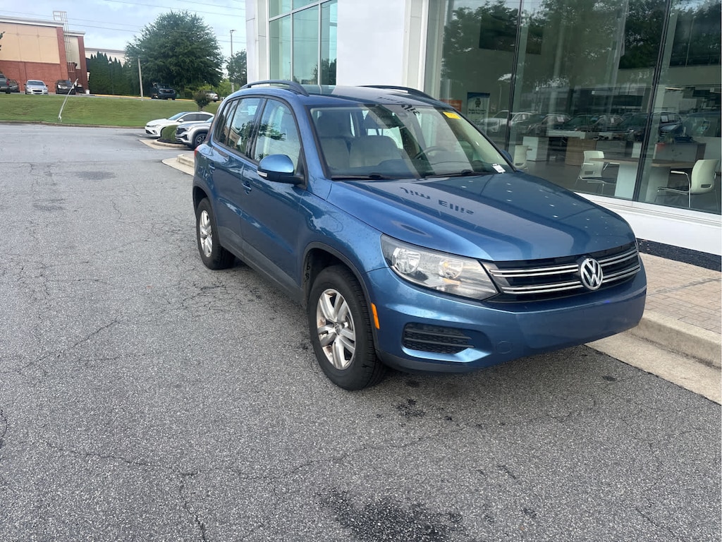 Used 2017 Volkswagen Tiguan Limited 2.0T SUV