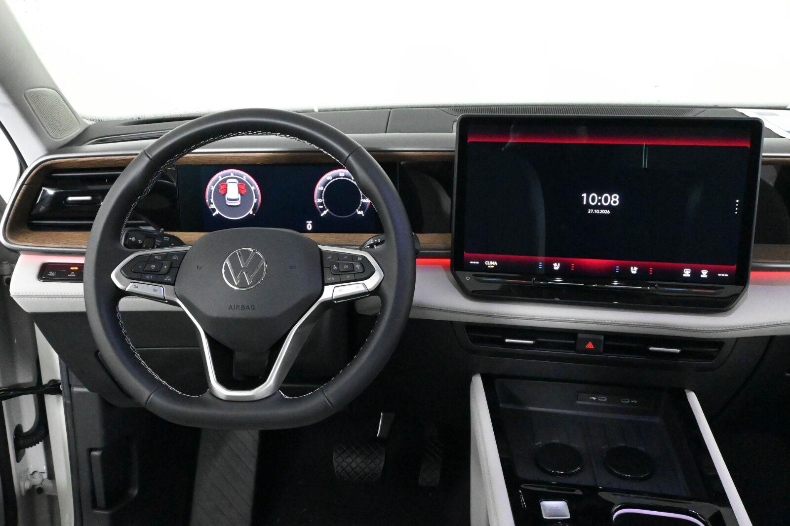New 2027 Volkswagen Atlas SE w/Technology SUV