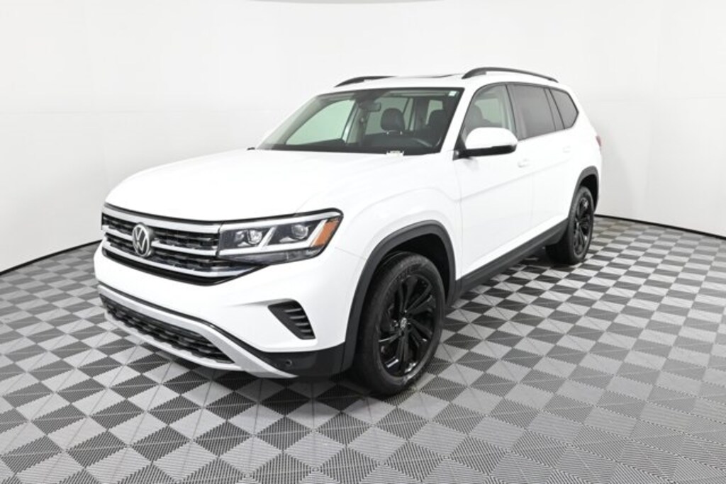 Certified 2022 Volkswagen Atlas 2.0T SE w/Technology SUV