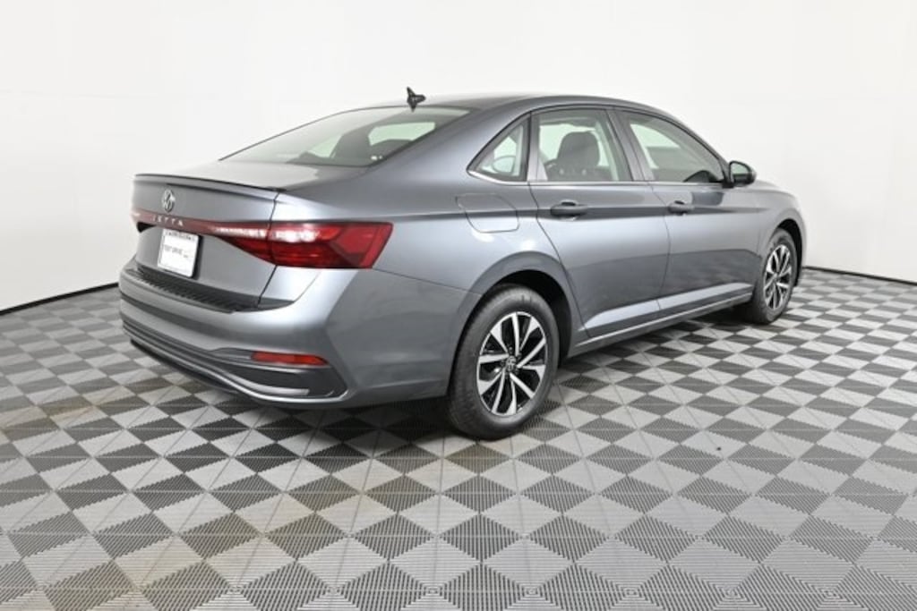 New 2025 Volkswagen Jetta 1.5T S Sedan