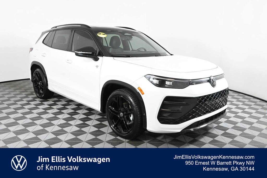 New 2026 Volkswagen Tiguan SE R-Line Black SUV