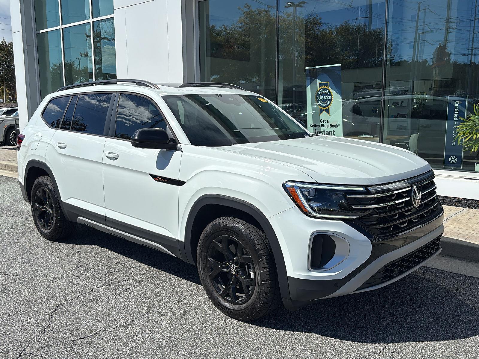 Certified 2025 Volkswagen Atlas 2.0T Peak Edition SUV