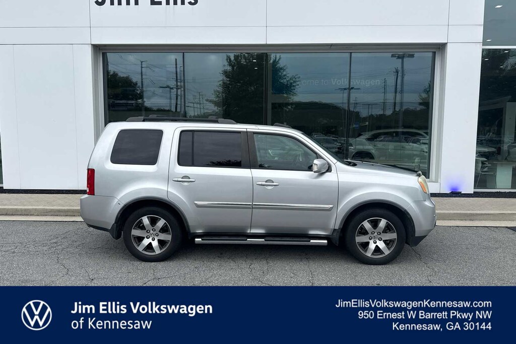 Used 2012 Honda Pilot Touring w/RES/Navi 4WD SUV
